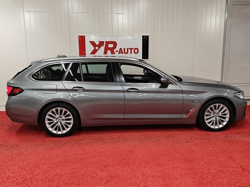 Käytetty BMW 530e 292 HP (214 kW) 2022 Farmari