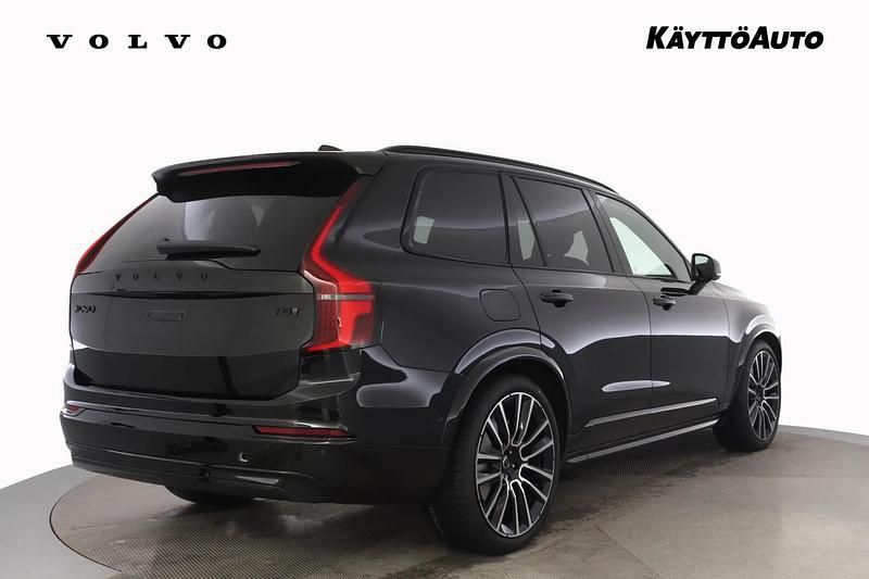 Uusi Volvo XC90 Performance 455 HP (334 kW) 2026 Onyx black met Katumaasturi