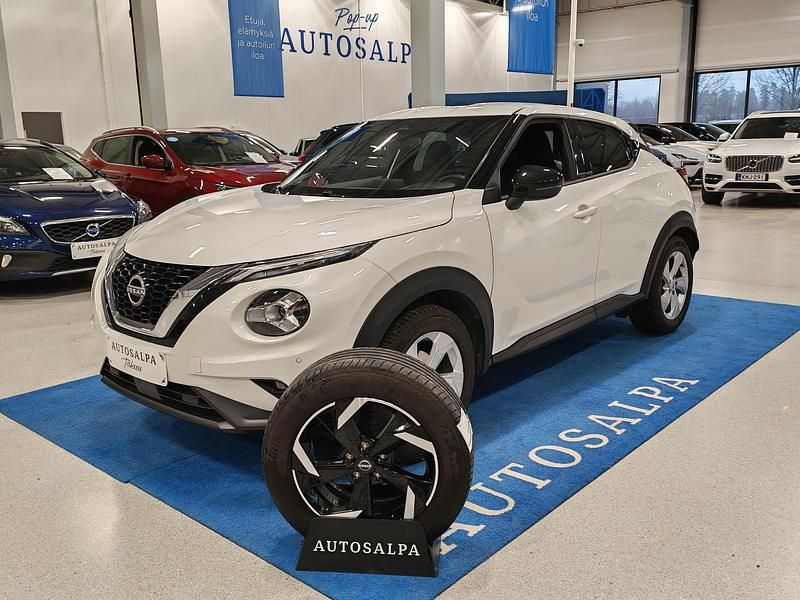 Käytetty Nissan Juke N-Connecta 114 HP (83 kW) 2024 Katumaasturi