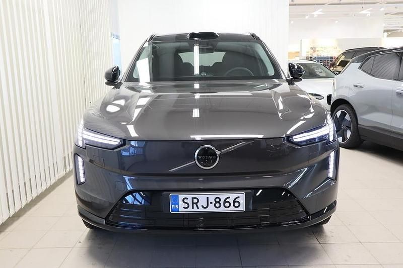 Käytetty Volvo EX90 Performance 380 kW (517 HP) 2025 Harmaa Katumaasturi
