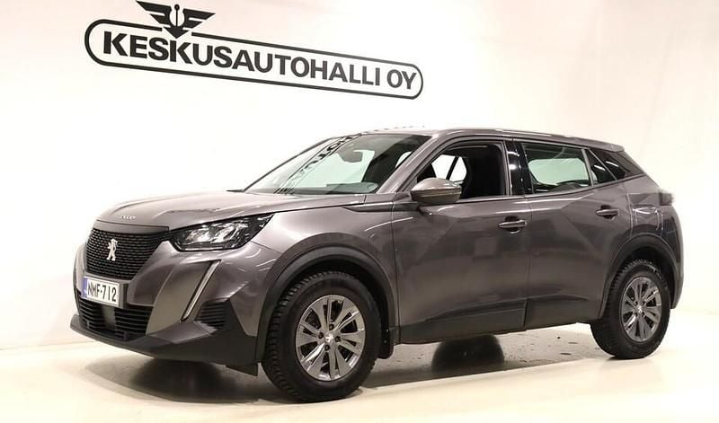 Harmaa Käytetty 2021 Peugeot 2008 Active Katumaasturi | 13 900 € (Hyvä tarjous) - Kuva 1/4