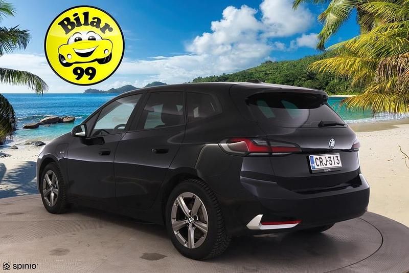 Käytetty BMW 225 Active Tourer Comfort Edition 245 HP (180 kW) 2023 Tila-auto