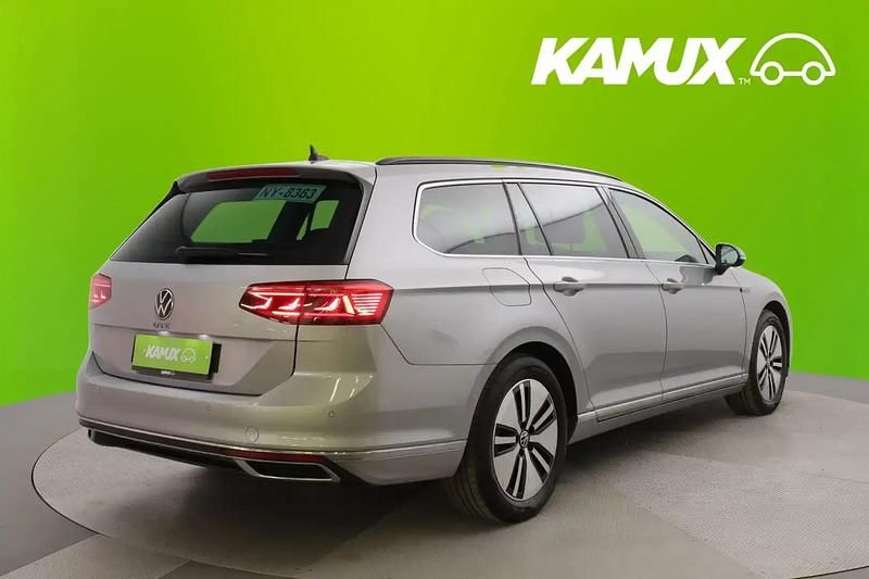 Käytetty VW Passat GTE 156 HP (114 kW) 2022 Hopea / harmaa Farmari