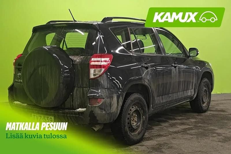 Käytetty Toyota RAV4 150 HP (110 kW) 2012 Musta Katumaasturi