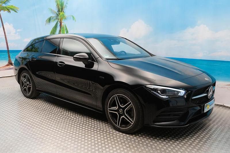 Käytetty Mercedes CLA250e AMG 160 HP (117 kW) 2021 Sedan
