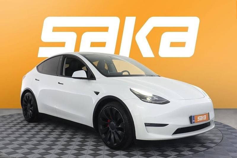 Käytetty 2022 Tesla Model Y Performance Katumaasturi | 37 390 € (Perustarjous) - Kuva 1/3