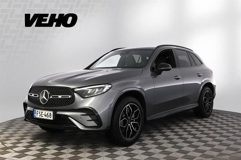 Harmaa Käytetty 2023 Mercedes GLC300e Advanced Plus Katumaasturi | 57 900 € (Perustarjous) - Kuva 1/4