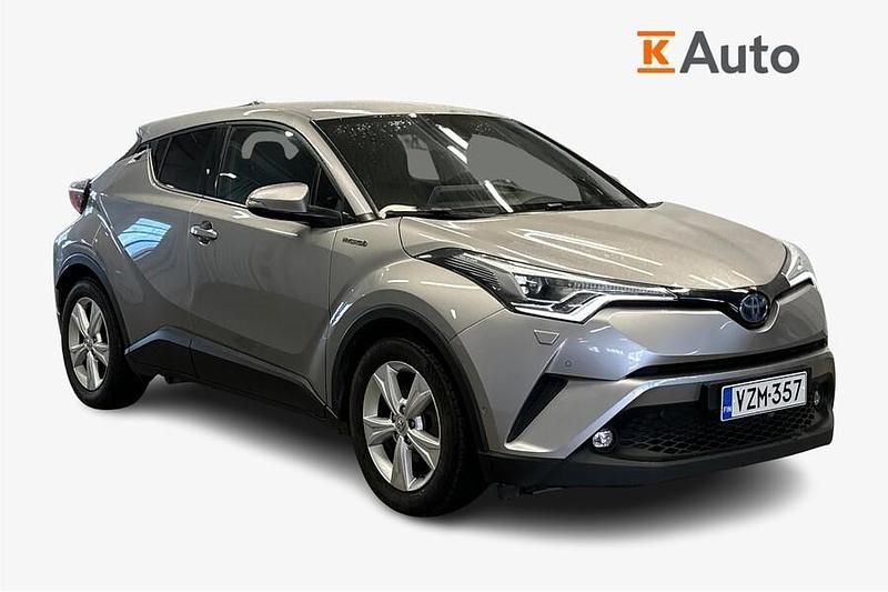 Käytetty Toyota C-HR Premium 122 HP (89 kW) 2018 Hopea Katumaasturi