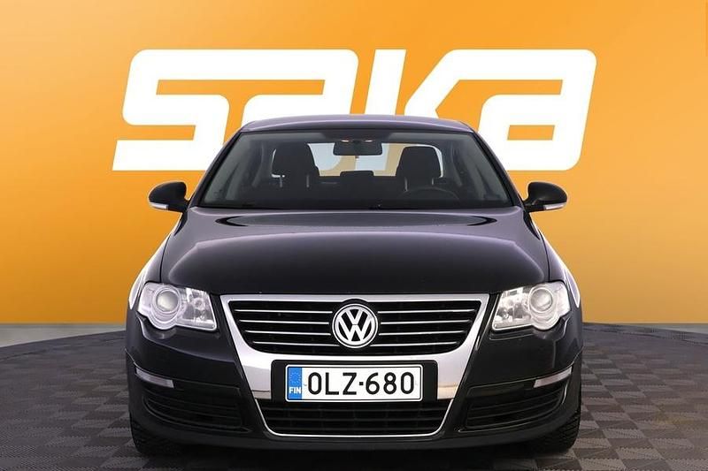 Käytetty VW Passat Comfortline 140 HP (102 kW) 2010 Sedan