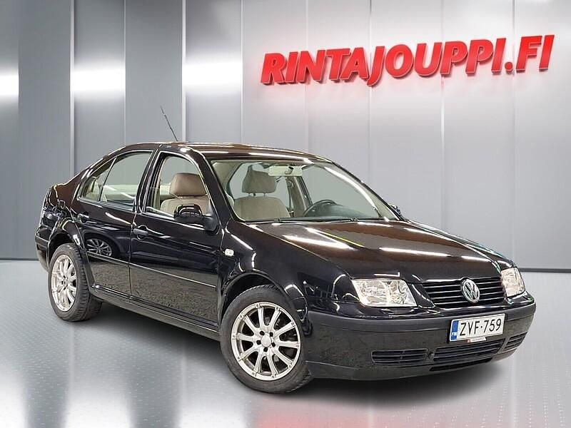 Musta Käytetty 2004 VW Bora Sedan | 3 490 € - Kuva 1/4