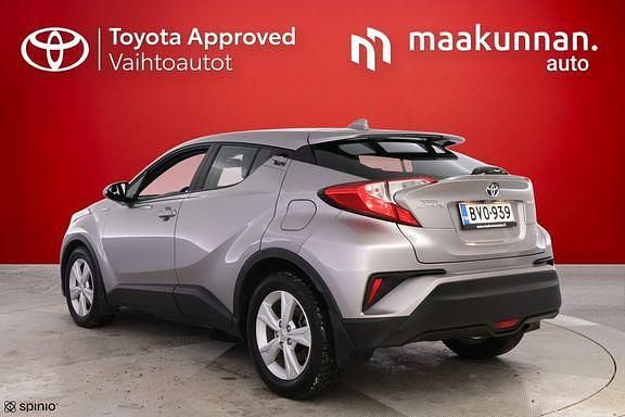 Käytetty Toyota C-HR Active 97 HP (71 kW) 2019 Hopea Katumaasturi