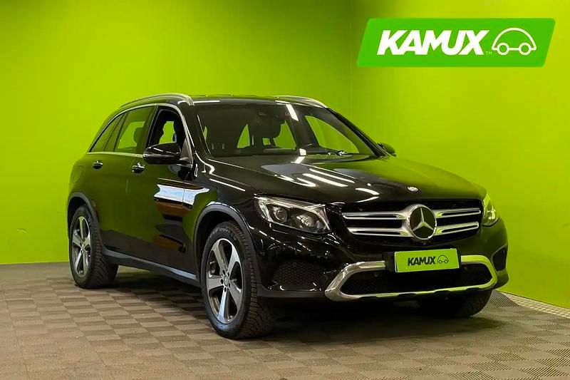 Käytetty Mercedes GLC250 Business 204 HP (150 kW) 2016 Musta Katumaasturi