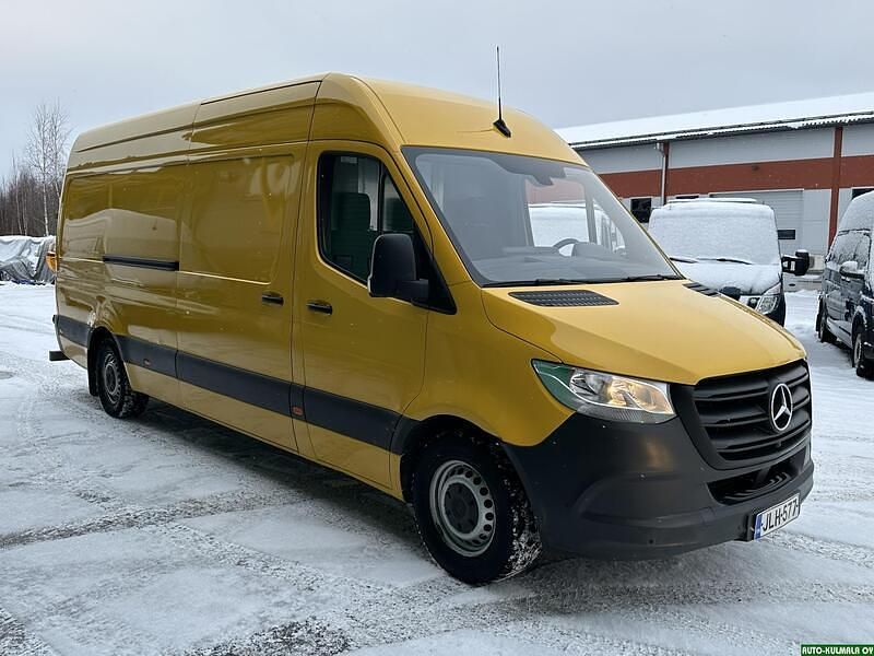 Käytetty Mercedes Sprinter 163 HP (119 kW) 2019 Keltainen Van