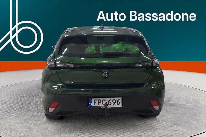 Käytetty Peugeot 308 Active 131 HP (96 kW) 2022 Viistoperä