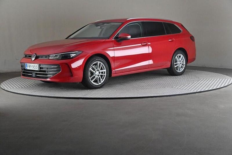 Käytetty 2024 VW Passat Comfortline Farmari | 35 500 € - Kuva 1/4