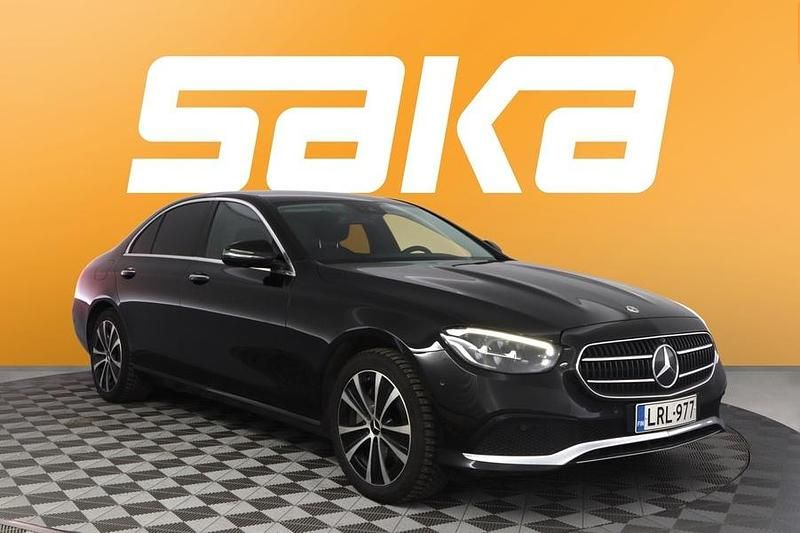 Käytetty Mercedes E300 Edition 313 HP (230 kW) 2023 Sedan
