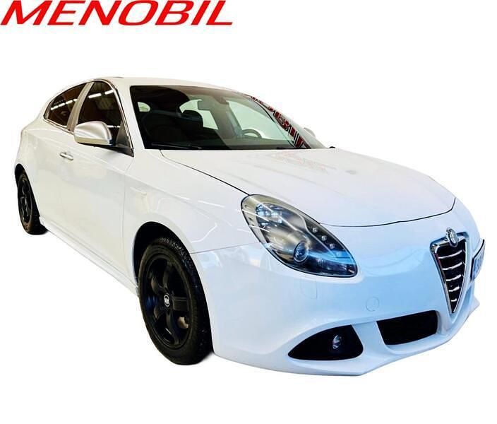 Käytetty Alfa Romeo Giulietta 170 HP (125 kW) 2011 Viistoperä