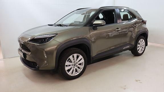 Käytetty Toyota Yaris Cross Active 114 HP (83 kW) 2025 Ruskea (beige) Katumaasturi