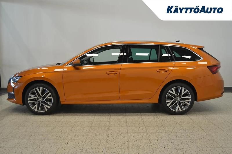 Uusi Skoda Octavia Style 150 HP (110 kW) 2025 Phoenix orange Farmari