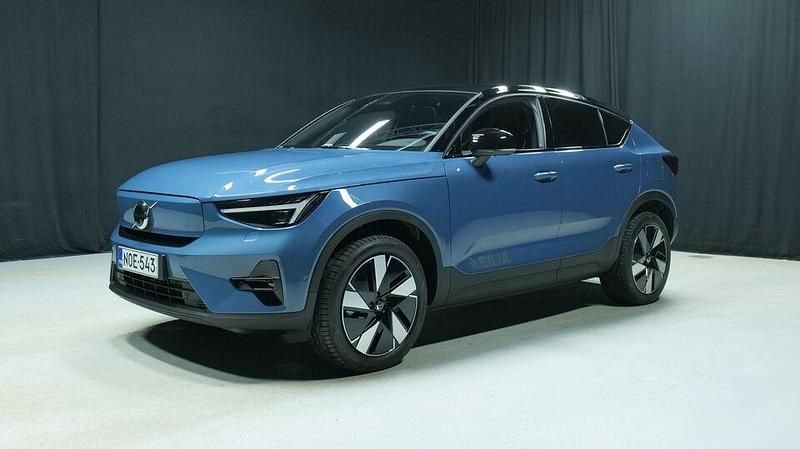 Käytetty Volvo EC40 Plus 185 kW (252 HP) 2025 Katumaasturi