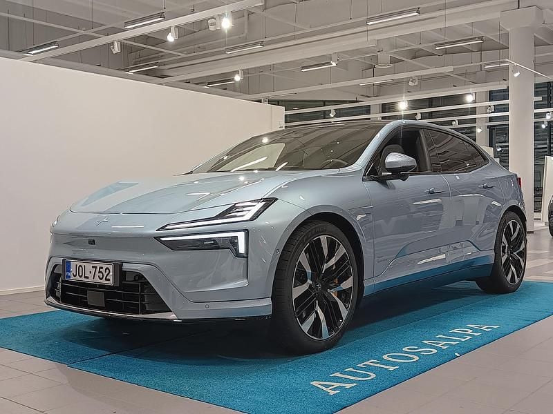 Uusi Polestar 4 Performance 22 kW (30 HP) 2026 Katumaasturi
