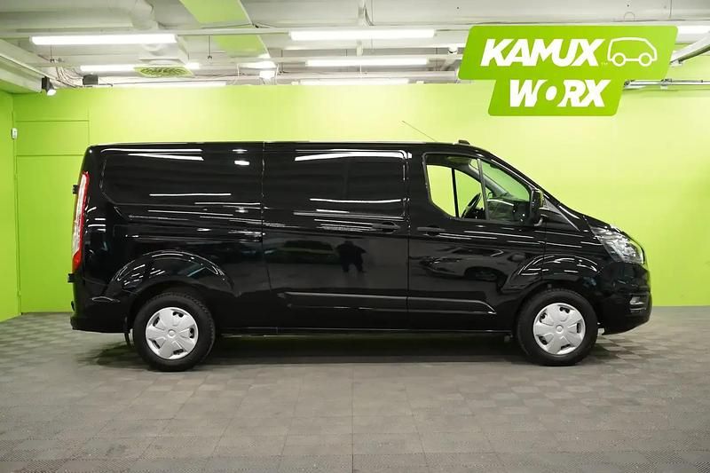 Käytetty Ford Transit Custom Trend 129 HP (94 kW) 2022 Musta Van