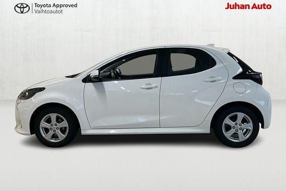 Käytetty Toyota Yaris Active 125 HP (91 kW) 2021 Valkoinen Viistoperä