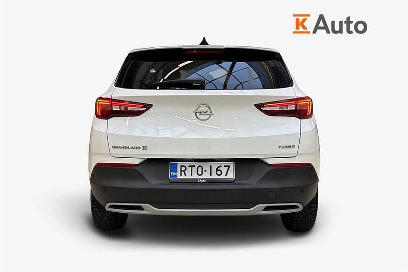 Käytetty Opel Grandland X Innovation 131 HP (96 kW) 2018 Valkoinen Katumaasturi
