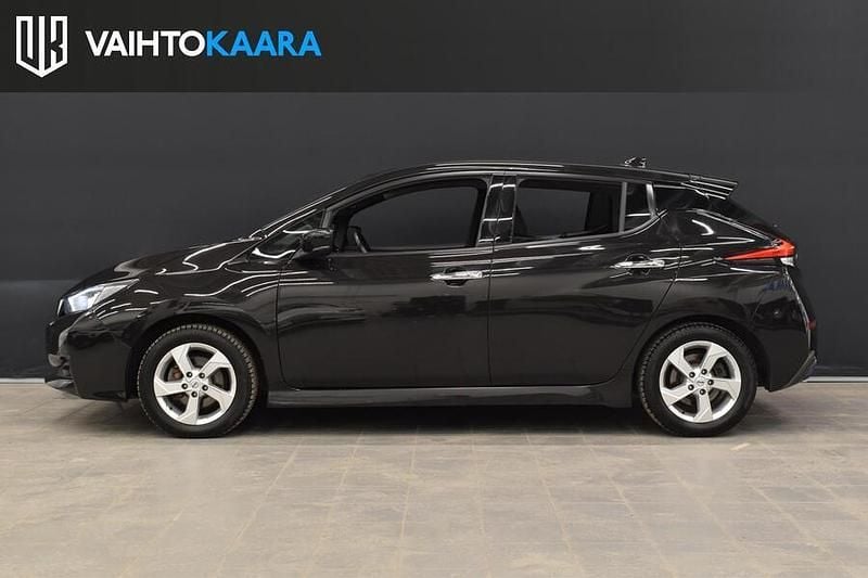 Käytetty Nissan Leaf N-Connecta 110 kW (150 HP) 2022 Viistoperä