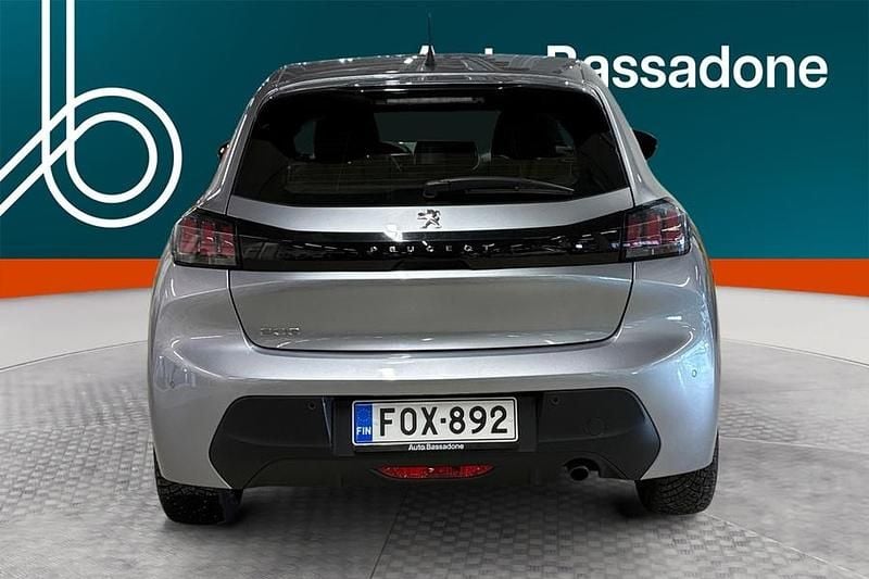 Käytetty Peugeot 208 Active 101 HP (74 kW) 2021 Viistoperä