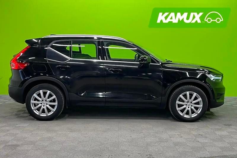 Käytetty Volvo XC40 Business Edition 129 HP (94 kW) 2022 Musta Katumaasturi