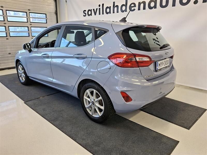 Käytetty Ford Fiesta Trend 94 HP (69 kW) 2021 Sininen Viistoperä