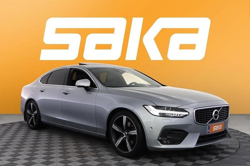 Käytetty Volvo S90 R-Design 190 HP (139 kW) 2018 Sedan