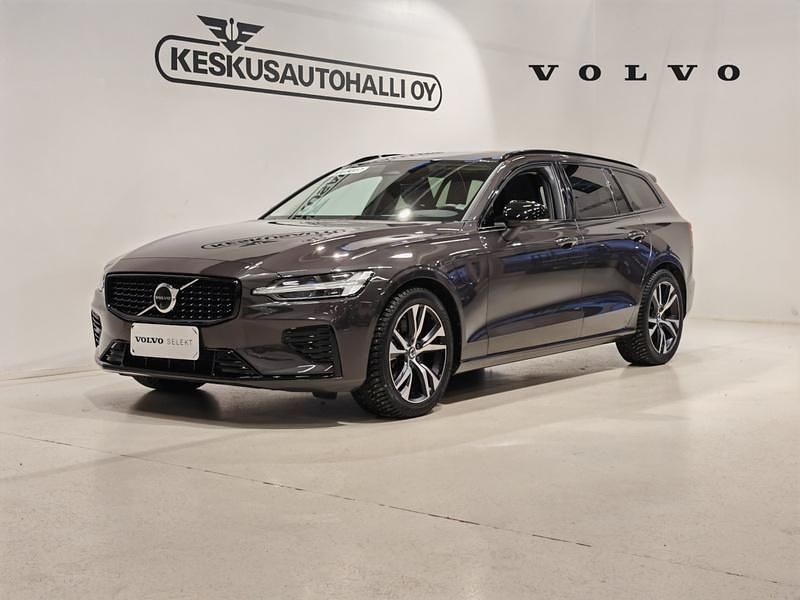 Harmaa Käytetty 2025 Volvo V60 Ultra Farmari | 49 900 € (Kallis) - Kuva 1/4