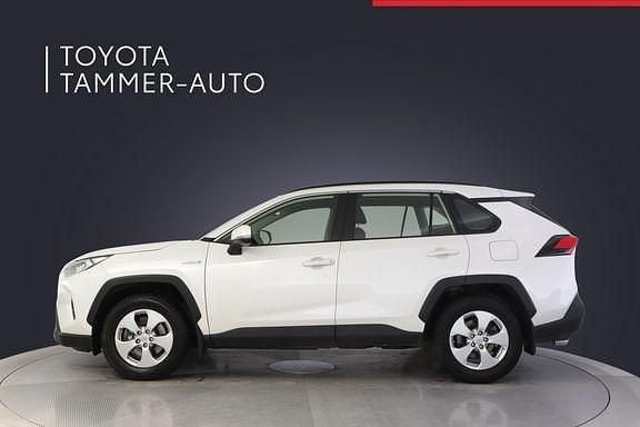 Käytetty Toyota RAV4 Active 176 HP (129 kW) 2021 Valkoinen Katumaasturi