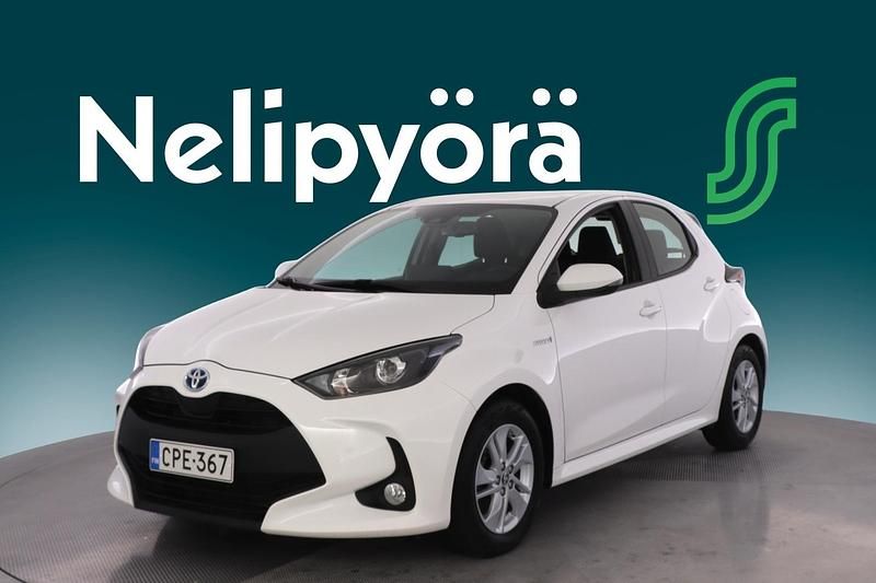 Valkoinen Käytetty 2021 Toyota Yaris Hybrid Active Viistoperä | 17 850 € (Perustarjous) - Kuva 1/2