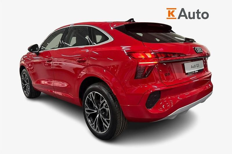 Uusi Audi Q3 Sportback 268 HP (197 kW) 2026 Met. punainen Katumaasturi