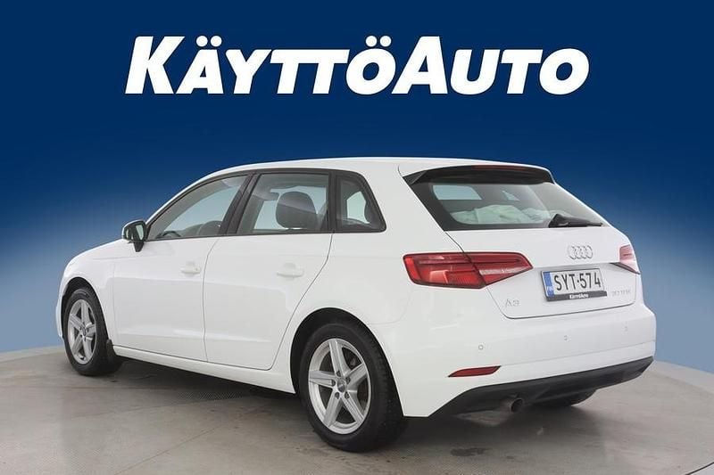 Käytetty Audi A3 Sportback Business 116 HP (85 kW) 2019 Valkoinen Viistoperä