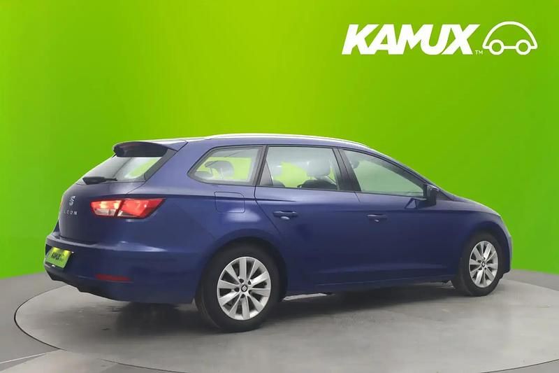 Käytetty Seat Leon ST Ecomotive 116 HP (85 kW) 2019 Sininen Farmari