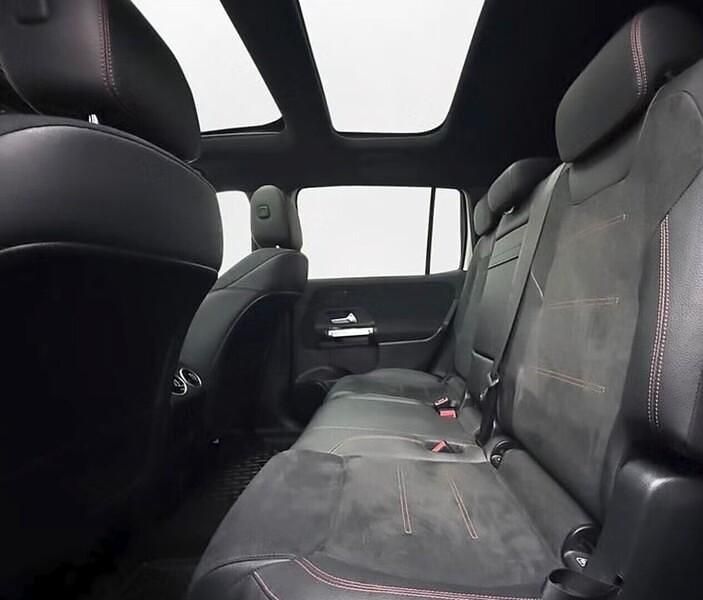 Käytetty Mercedes EQB350 AMG 214 kW (292 HP) 2022 Valkoinen Katumaasturi