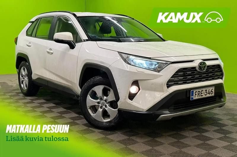 Käytetty Toyota RAV4 Multidrive S 175 HP (128 kW) 2021 Valkoinen Katumaasturi