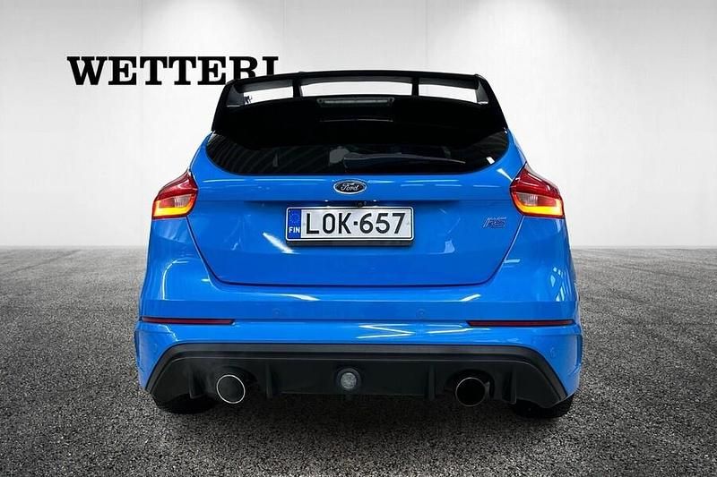 Käytetty Ford Focus RS 350 HP (257 kW) 2018 Sininen Viistoperä
