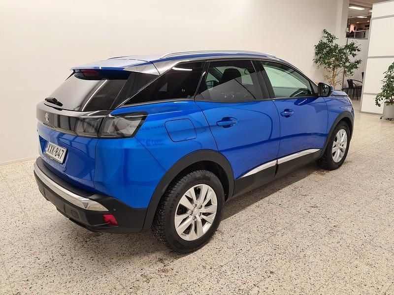 Käytetty Peugeot 3008 Allure 131 HP (96 kW) 2021 Sininen Katumaasturi