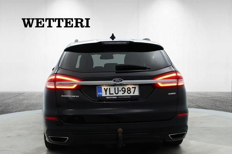 Käytetty Ford Mondeo ST-Line 186 HP (136 kW) 2022 Farmari