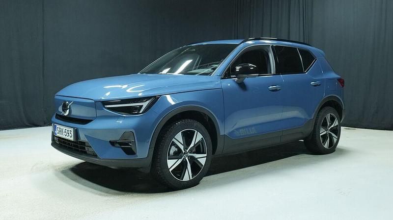 Sininen Käytetty 2025 Volvo EX40 Plus Katumaasturi | 47 900 € (Perustarjous) - Kuva 1/3