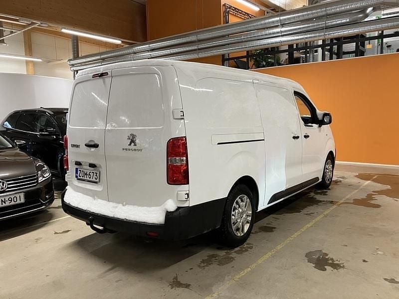 Käytetty Peugeot Expert 144 HP (105 kW) 2022 Van
