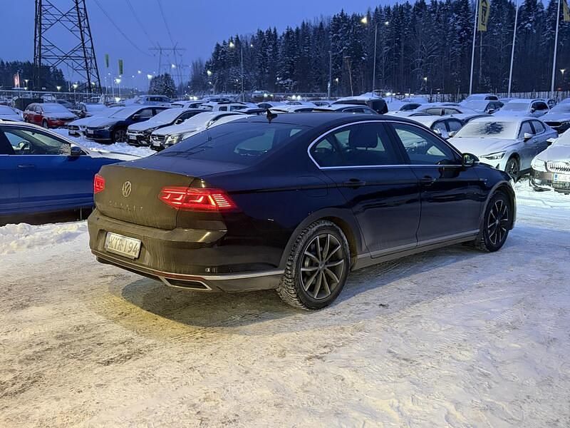Käytetty VW Passat GTE 218 HP (160 kW) 2020 Sedan