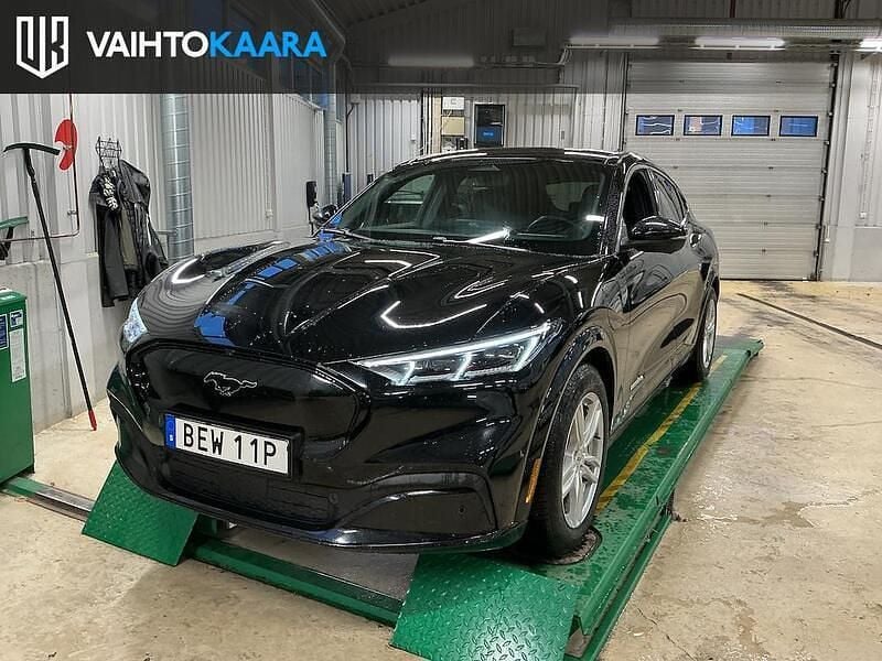 Käytetty 2022 Ford Mustang Mach-E Katumaasturi | 31 600 € (Perustarjous) - Kuva 1/2
