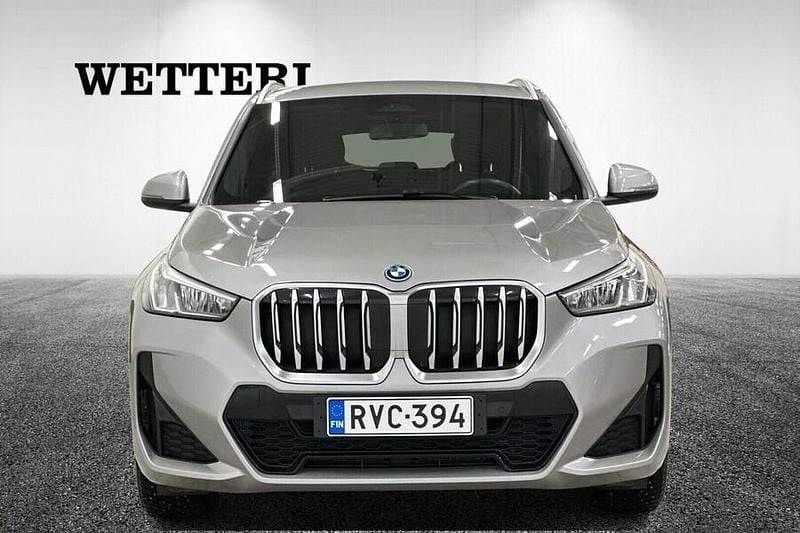 Käytetty BMW X1 M Sport 245 HP (180 kW) 2023 Hopea Katumaasturi