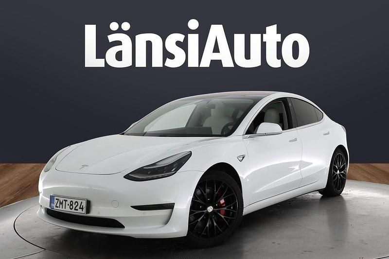 Käytetty 2019 Tesla Model 3 Performance Sedan | 24 880 € (Perustarjous) - Kuva 1/1